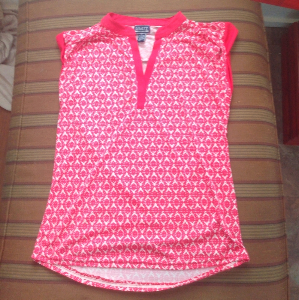 Pink and white top